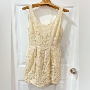 Forever 21 Cream Lace Dress